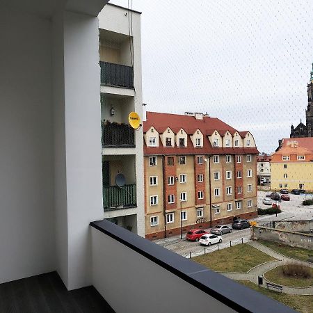 Centrum Apartament Stylowy Швидница Екстериор снимка